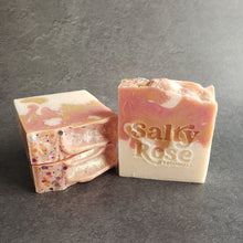 Load image into Gallery viewer, Magnolia &amp; Peaches Soap
